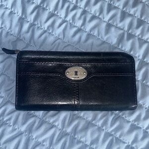 Fossil Black Leather Zipper Wallet